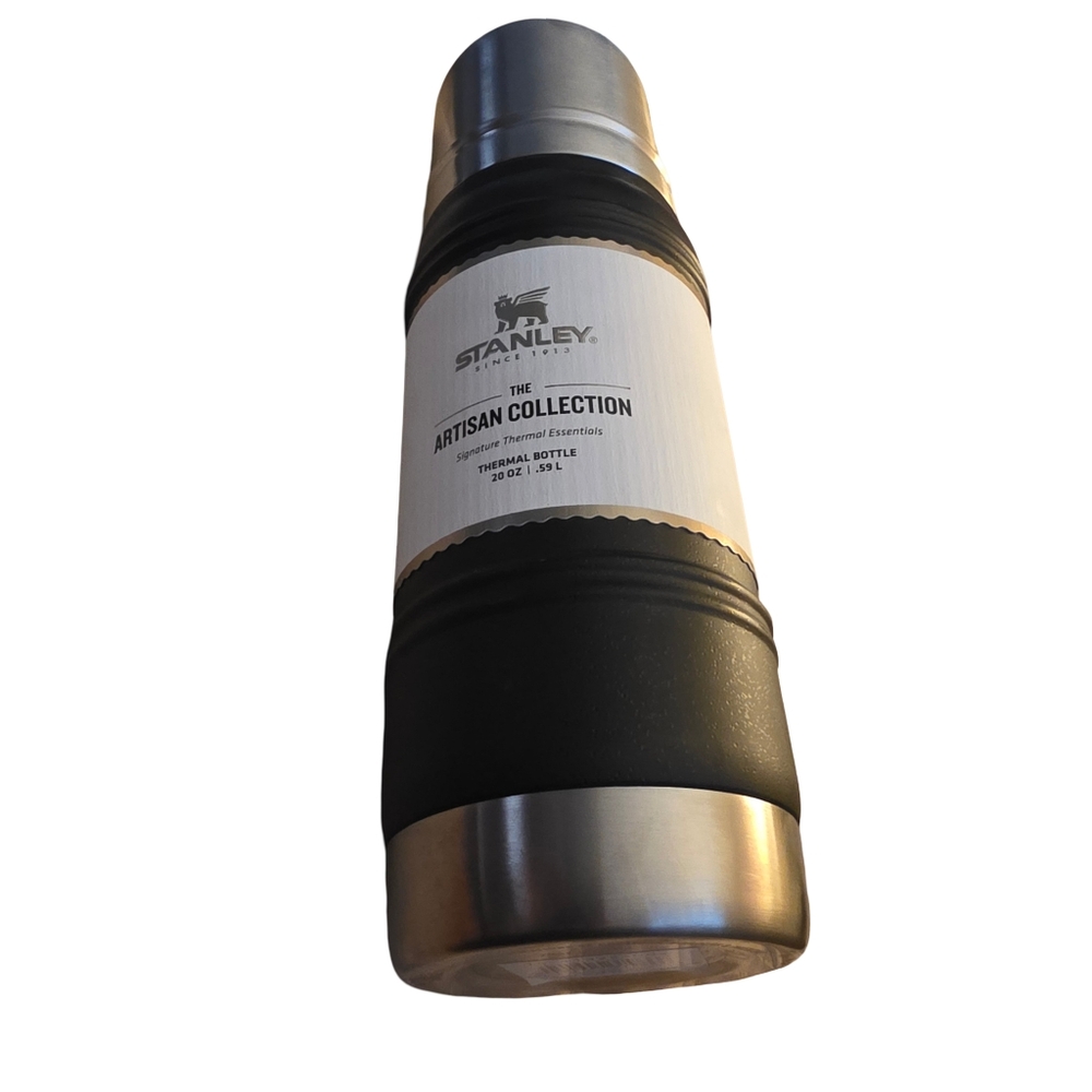 STANLEY The Artisan Thermal Bottle 20 Oz in BLACK NEW - Picture 6 of 9